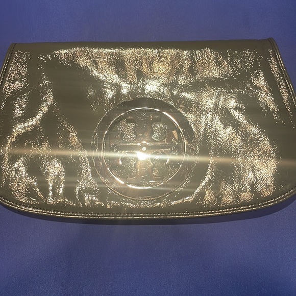 Tory Burch grey/silver metallic clutch. - Picture 2 of 8